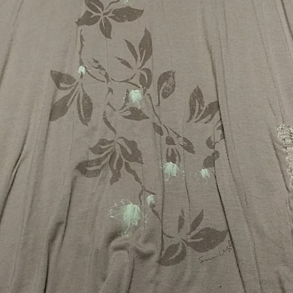 Dress - Picture 2 of 7